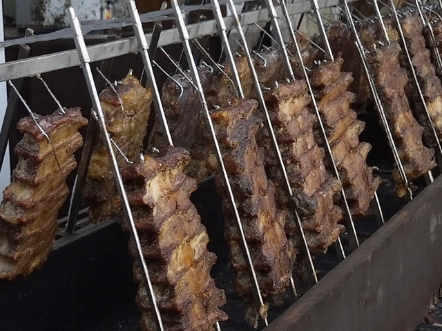 Churrascada Gaúcha reúne 2 toneladas de carne na Serra com open bar e shows